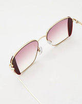 Baldinini ๐ฎ๐น ( Made in Italy ) Square Women's Sunglasses(UV) - ูุถุงุฑู ุฏูุช ููู
 | ุฑูู
 1 ูููุธุงุฑุงุช ุงูุฃุตููู ูู ู
ุตุฑ